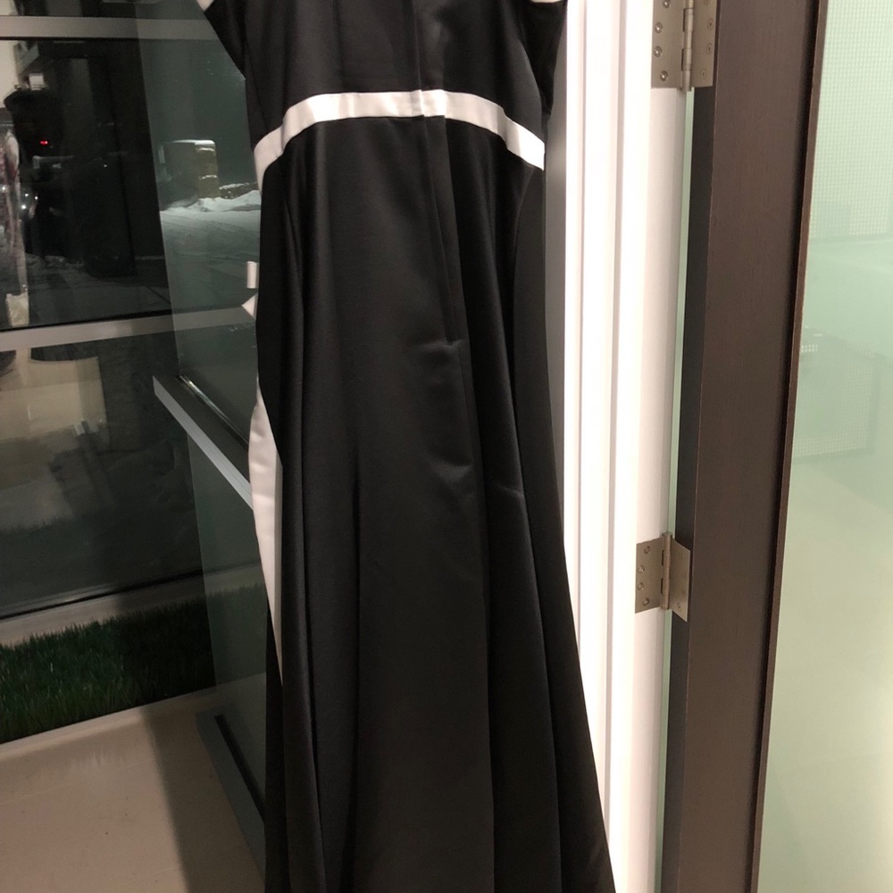 Jessica McClintock Size 10/12 Evening Gown